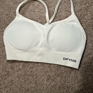 Dfyne Women's Cross Back White Sports Bra